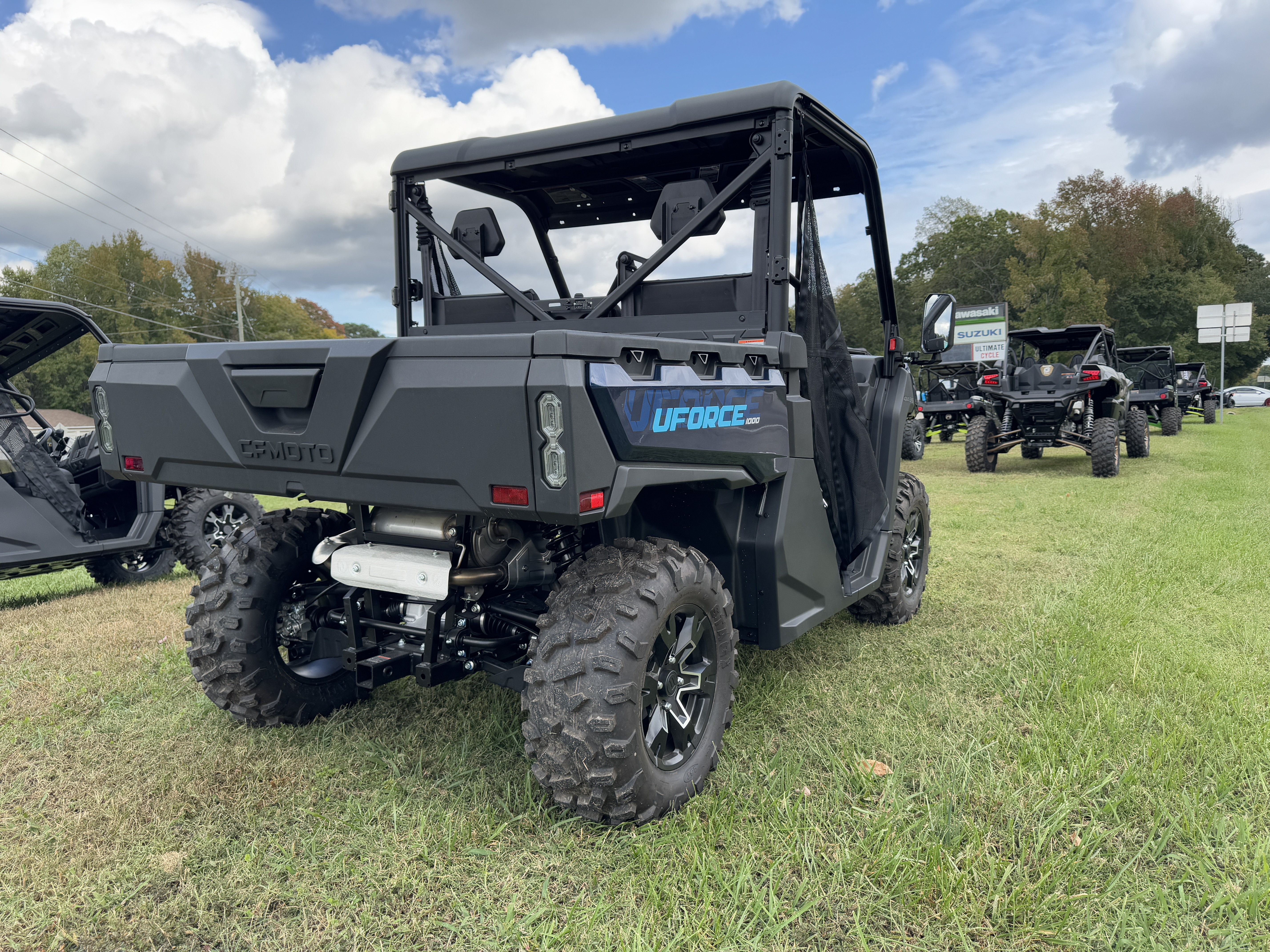 2025 CFMOTO UFORCE 1000 - Photo 7